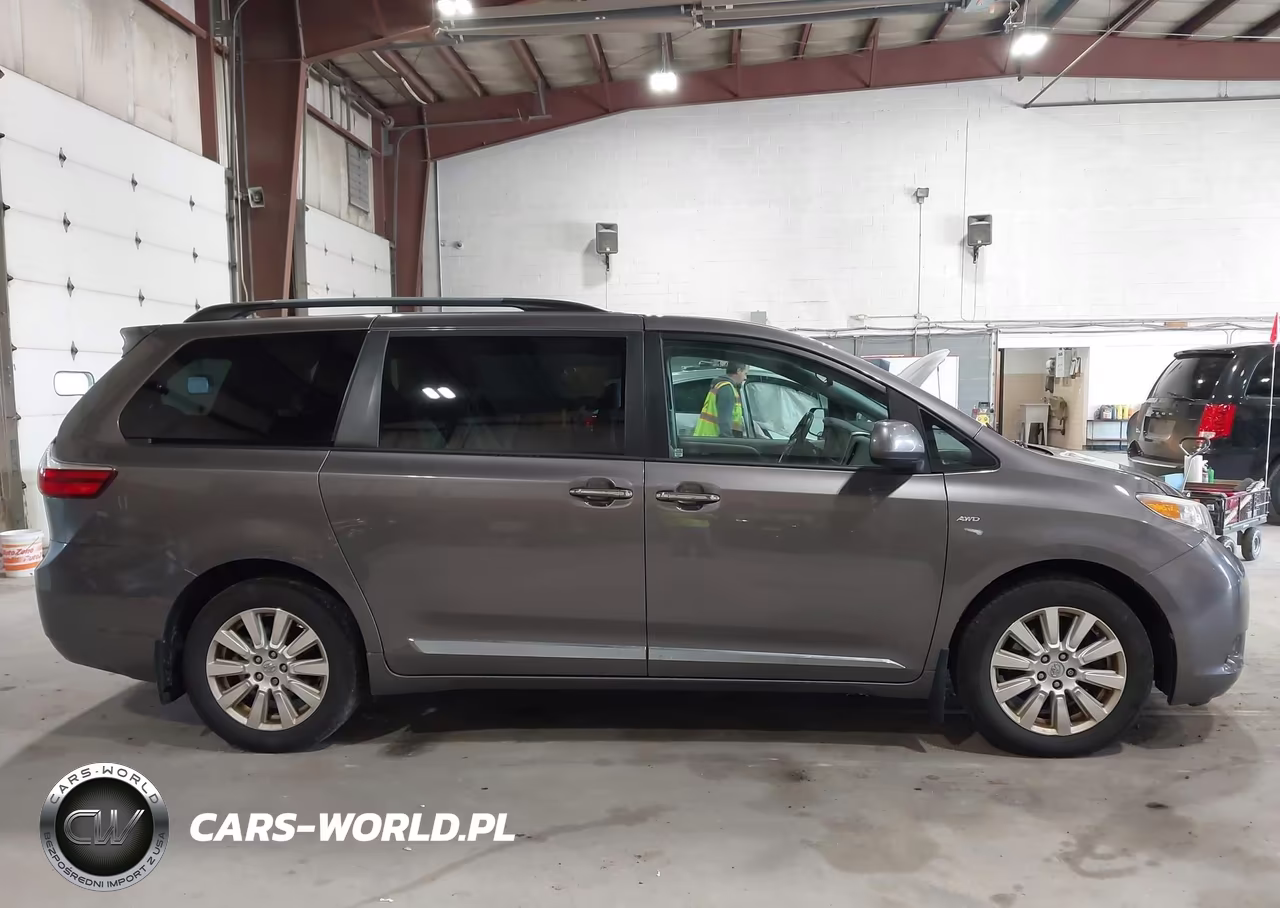 2017 Toyota Sienna Xle 7 Passenger VIN:5TDDZ3DC3HS175932 - 13