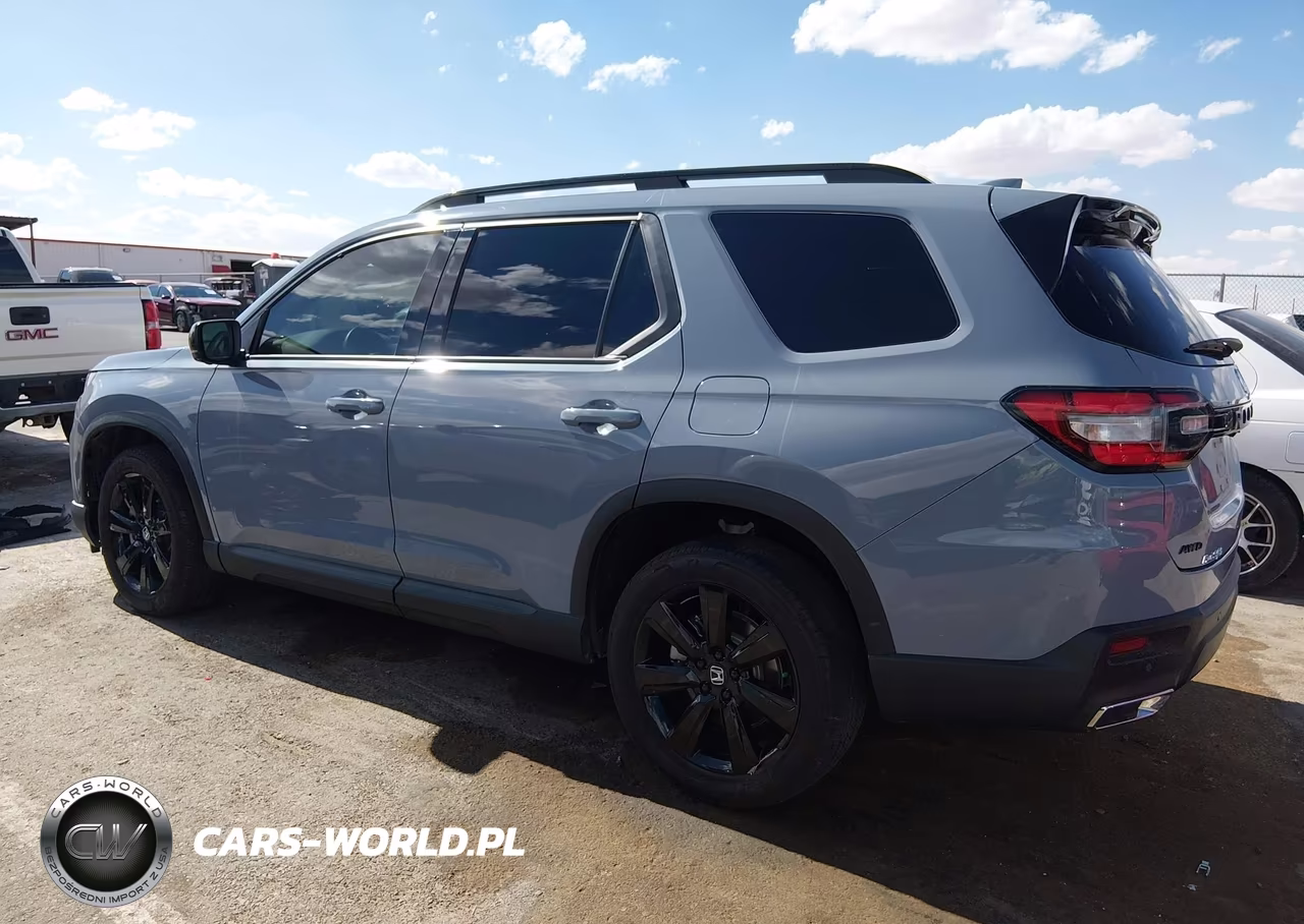 2025 Honda Pilot Black Edition VIN:5FNYG1H90SB131909 - 15