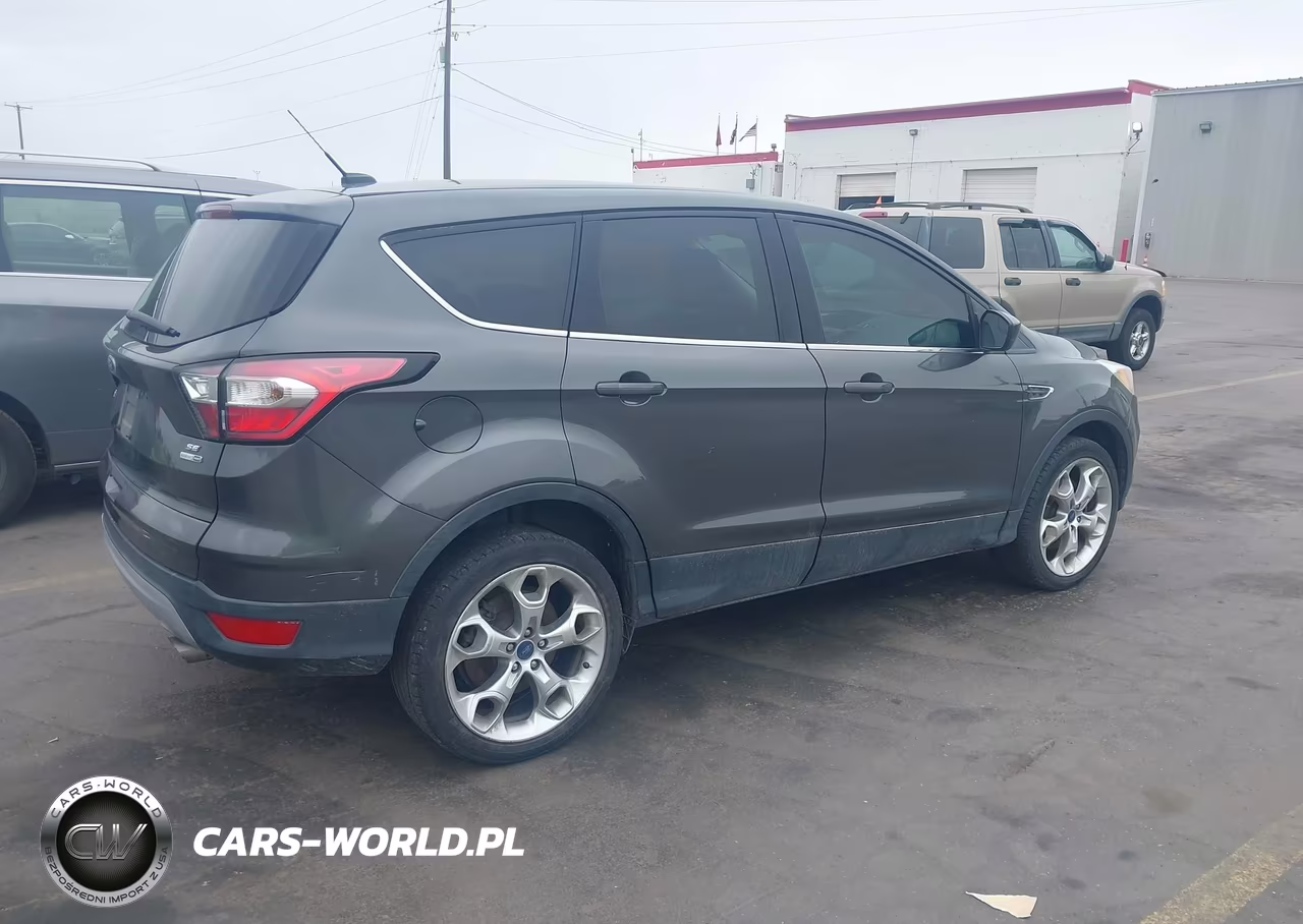 2017 Ford Escape Se VIN:1FMCU9GD5HUE08430 - 4