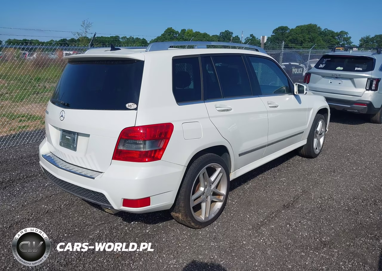 2012 Mercedes-Benz Glk 350 VIN:WDCGG5GB5CF948856 - 4