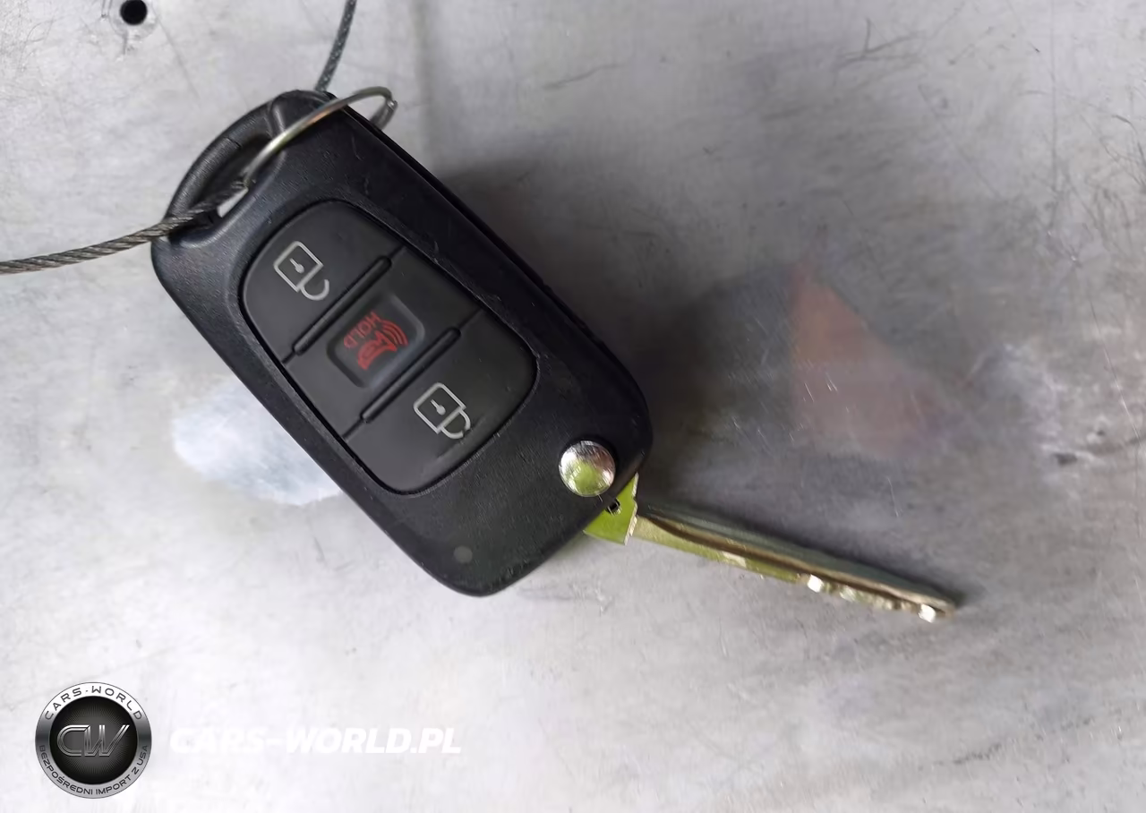 2013 Kia Soul + VIN:KNDJT2A65D7535333 - 11