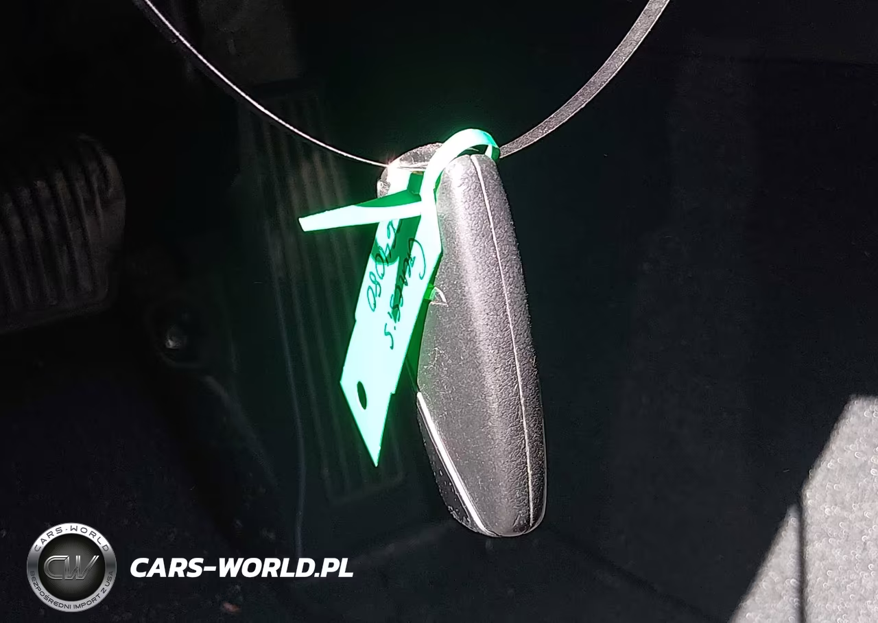 2015 Hyundai Genesis 3.8 VIN:KMHGN4JE3FU064080 - 11