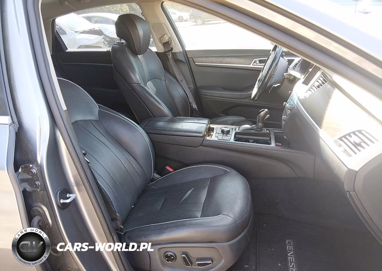 2015 Hyundai Genesis 3.8 VIN:KMHGN4JE3FU064080 - 5