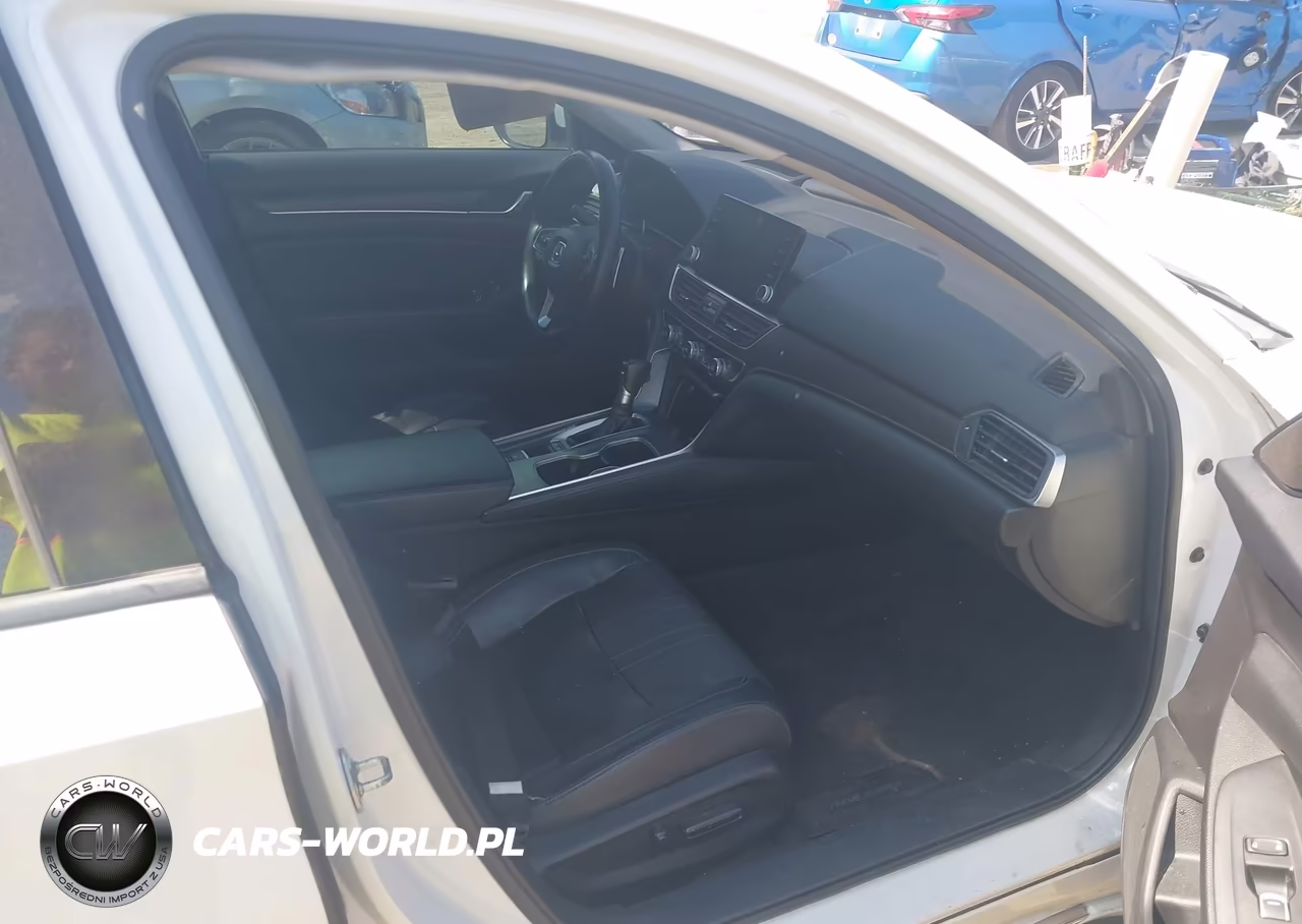 2018 Honda Accord Touring VIN:1HGCV1F92JA119434 - 5