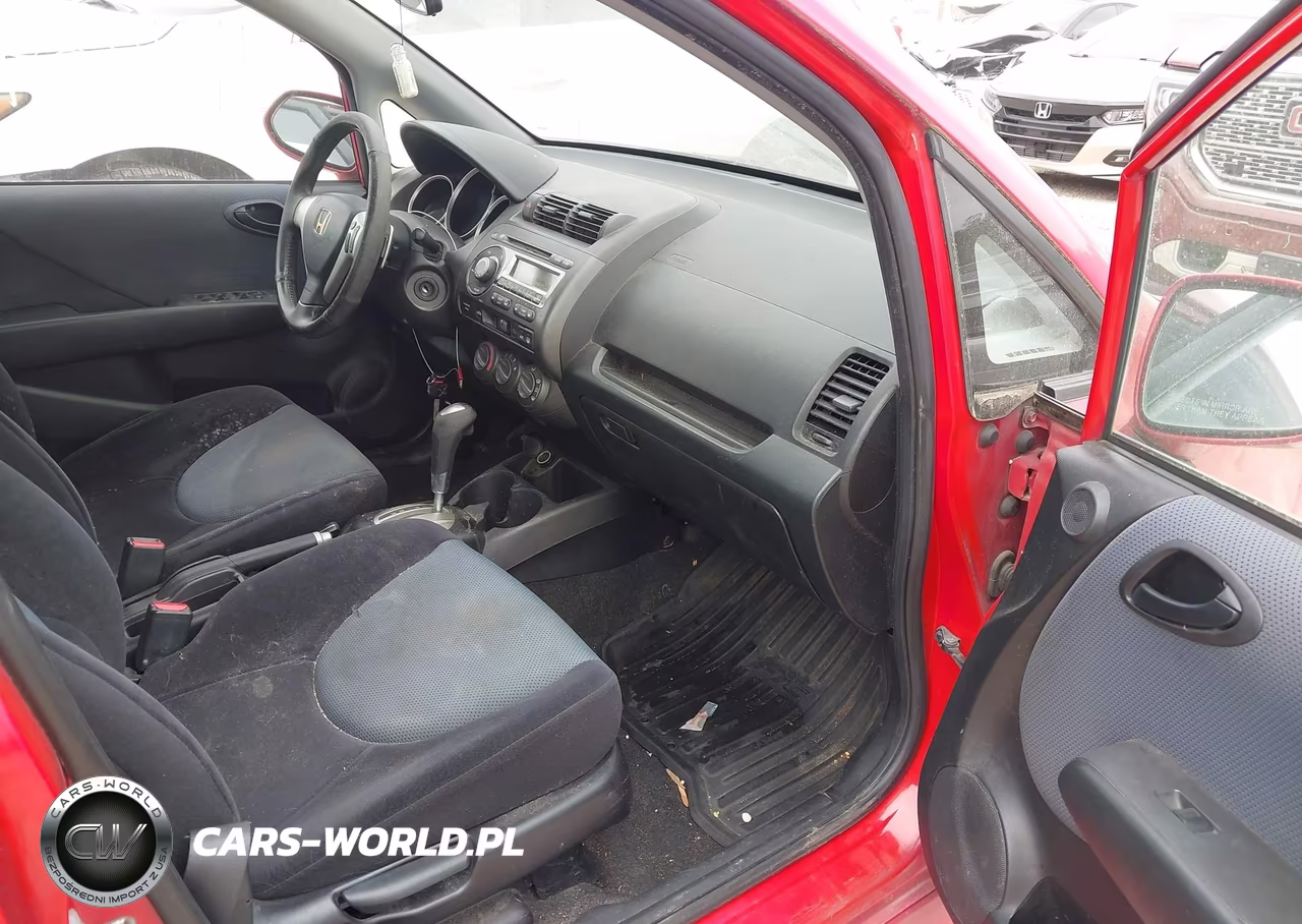 2008 Honda Fit Sport VIN:JHMGD38668S030180 - 5