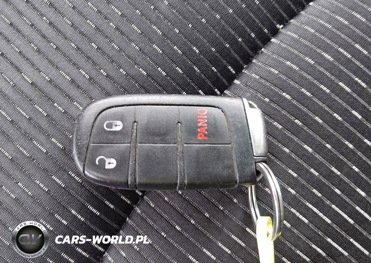 2018 Dodge Journey Se VIN:3C4PDCAB0JT444469 - 11