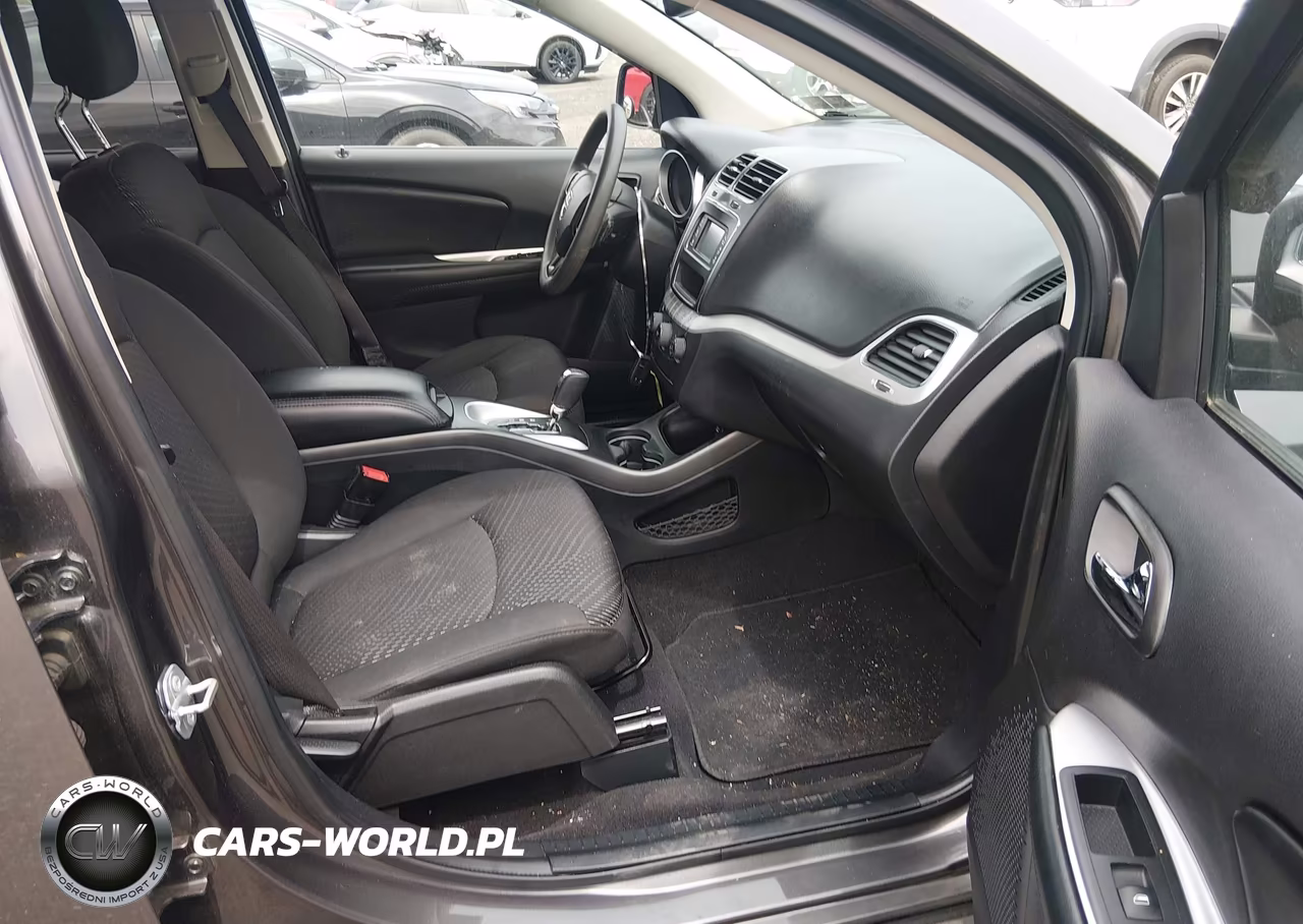 2018 Dodge Journey Se VIN:3C4PDCAB0JT444469 - 5