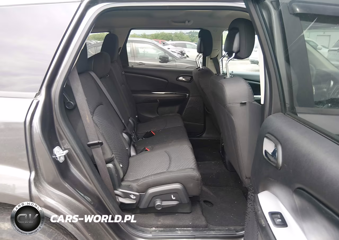 2018 Dodge Journey Se VIN:3C4PDCAB0JT444469 - 8
