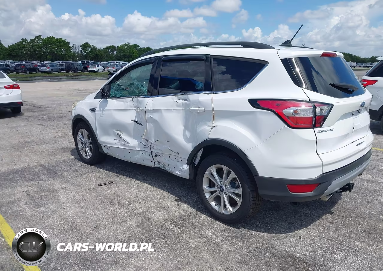 2018 Ford Escape Se VIN:1FMCU0GD4JUA79432 - 3