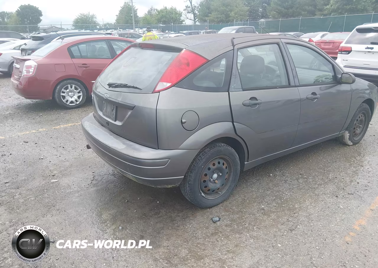 2007 Ford Focus S-Se-Ses VIN:1FAFP37N47W160291 - 4