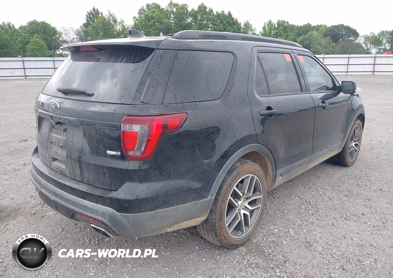 2016 Ford Explorer Sport VIN:1FM5K8GTXGGB09366 - 4