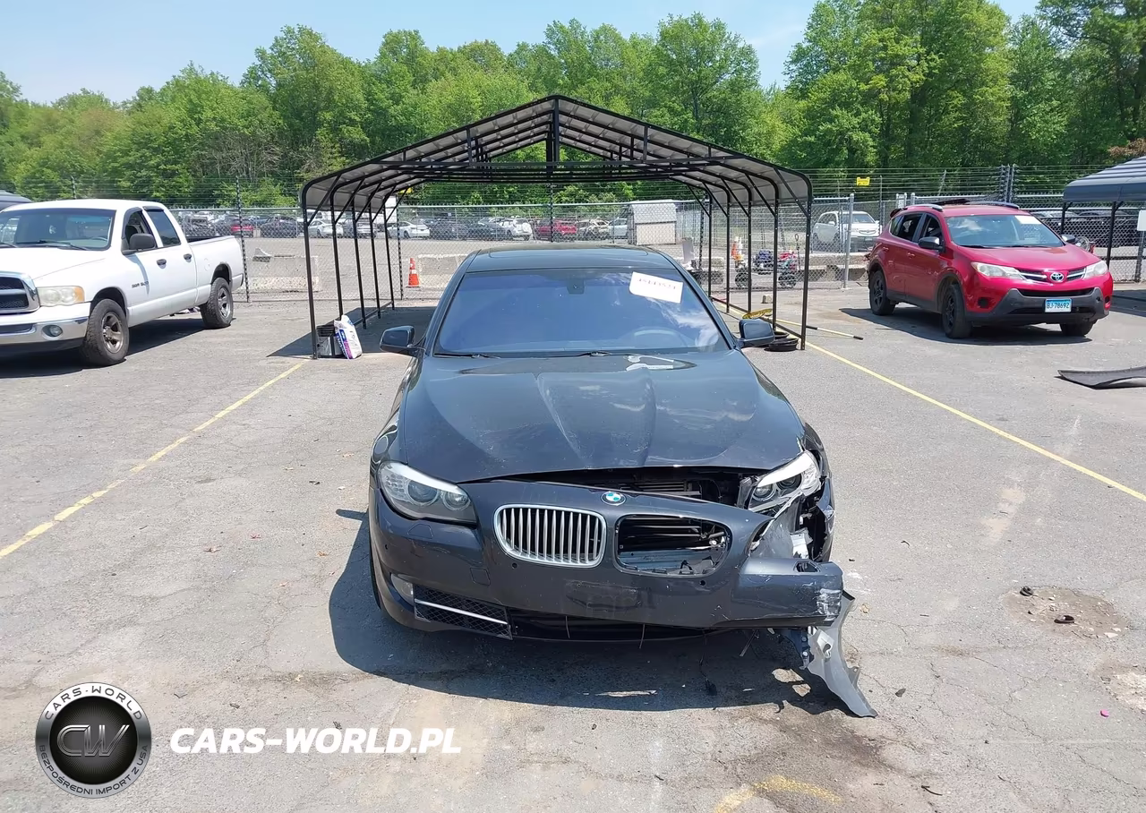 2012 BMW 550I xDrive VIN:WBAFU9C51CC787597 - 12