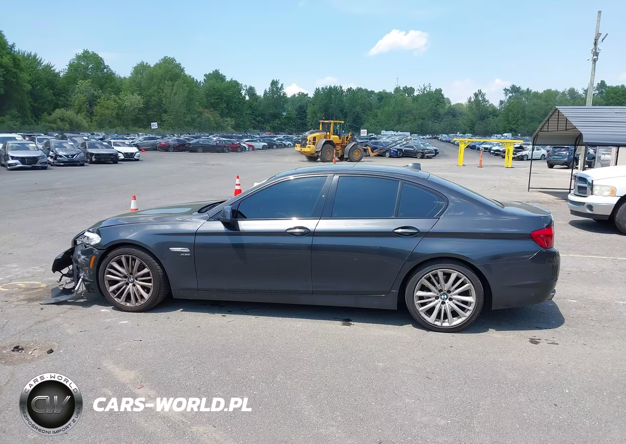 2012 BMW 550I xDrive VIN:WBAFU9C51CC787597 - 14