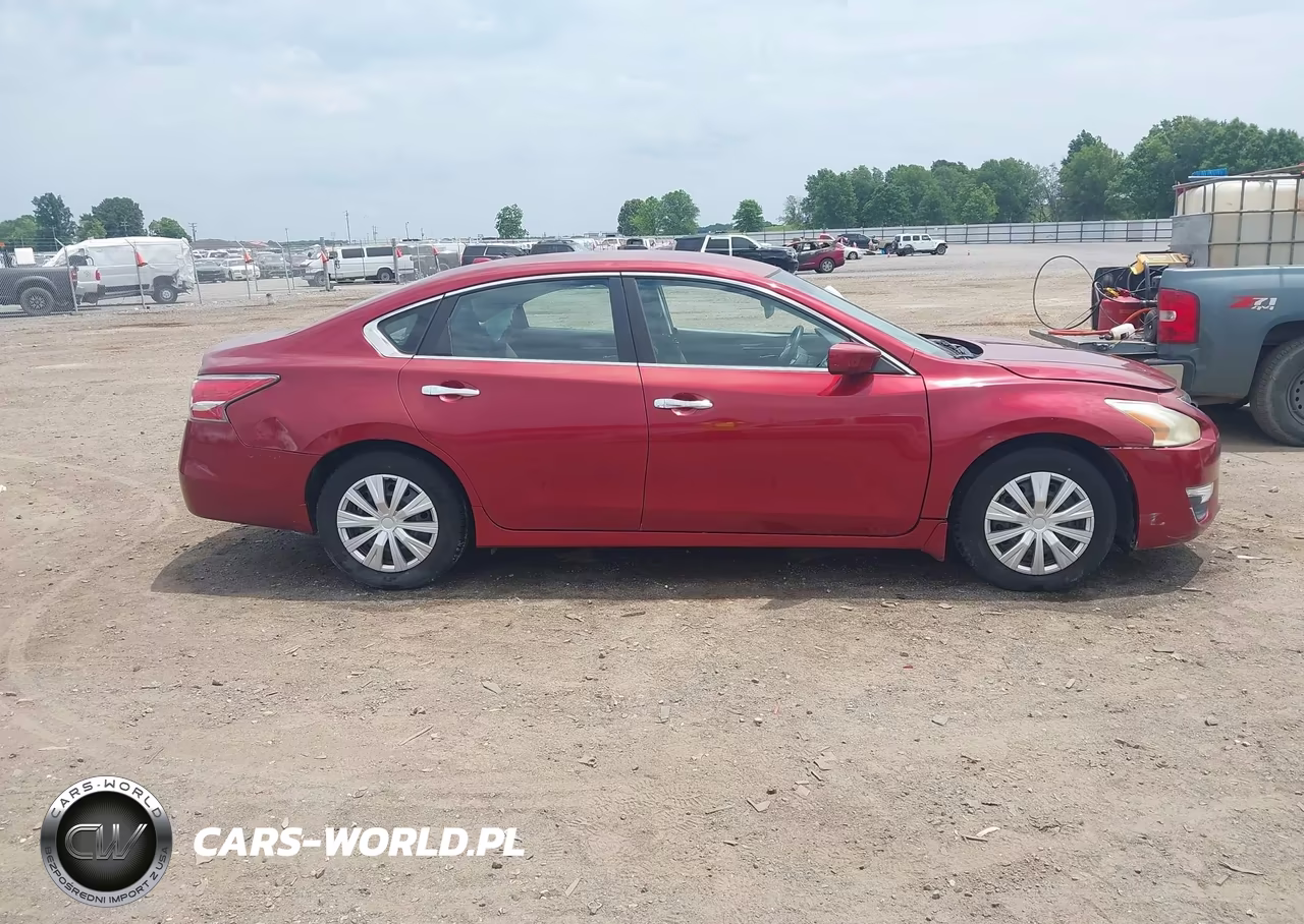 2015 Nissan Altima 2.5 S VIN:1N4AL3AP6FN352588 - 14