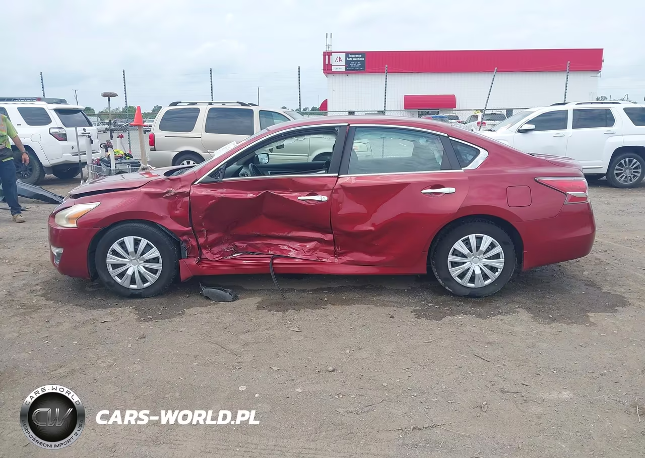 2015 Nissan Altima 2.5 S VIN:1N4AL3AP6FN352588 - 15