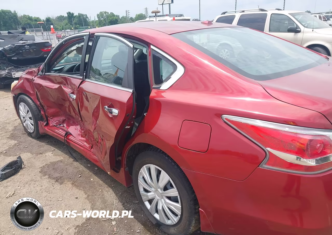 2015 Nissan Altima 2.5 S VIN:1N4AL3AP6FN352588 - 19