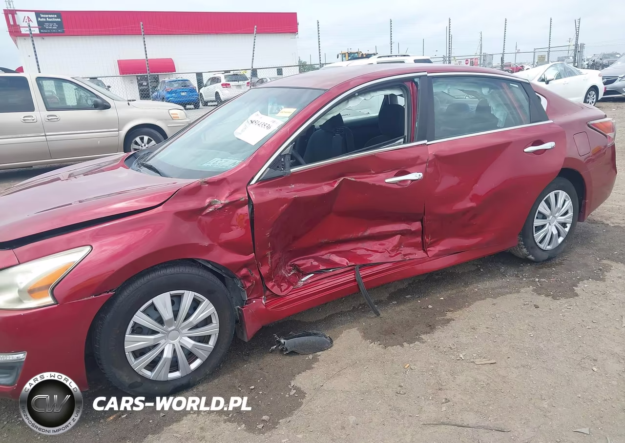 2015 Nissan Altima 2.5 S VIN:1N4AL3AP6FN352588 - 6