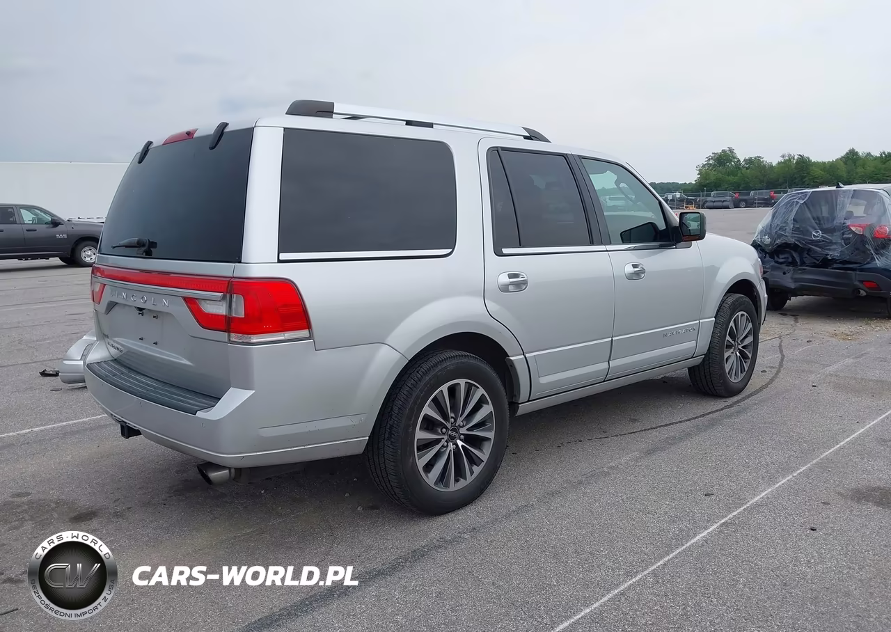 2017 Lincoln Navigator Select VIN:5LMJJ2JT2HEL01317 - 4