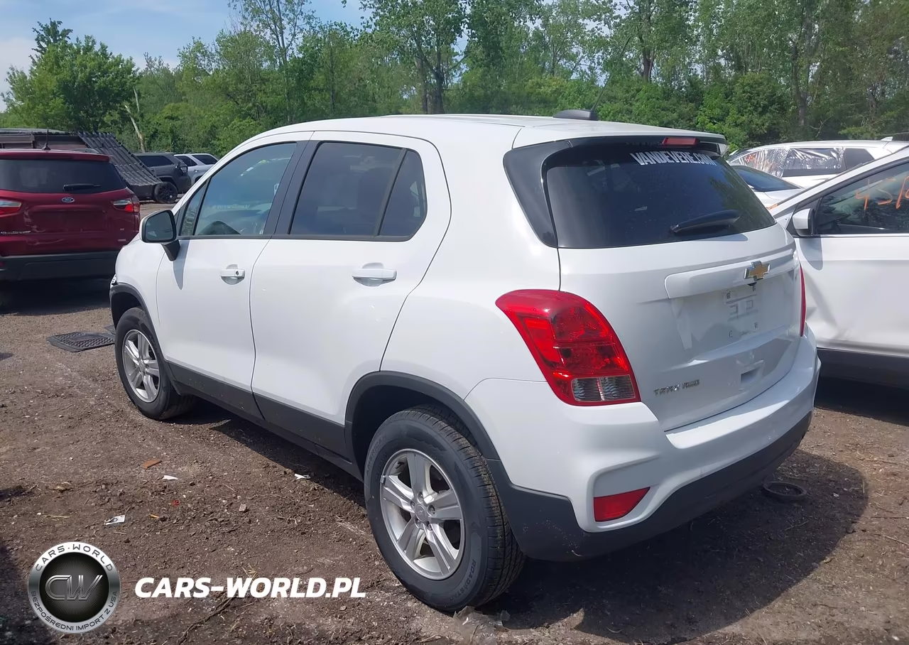 2020 Chevrolet Trax Awd Ls VIN:3GNCJNSB4LL109064 - 3