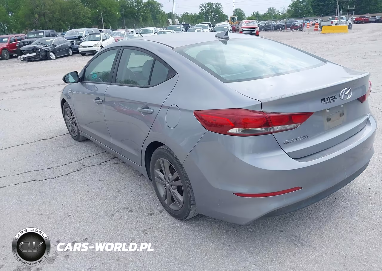 2017 Hyundai Elantra Se VIN:5NPD84LF0HH067648 - 3
