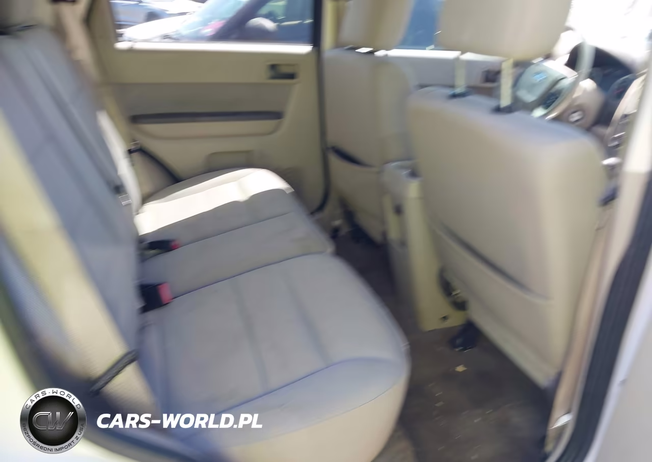 2011 Ford Escape Xlt VIN:1FMCU0D76BKA49537 - 8