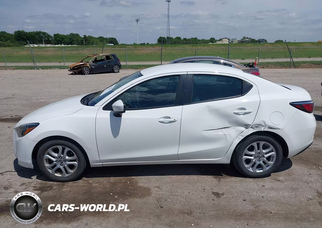 2016 Scion Ia VIN:3MYDLBZV1GY119826 - 14