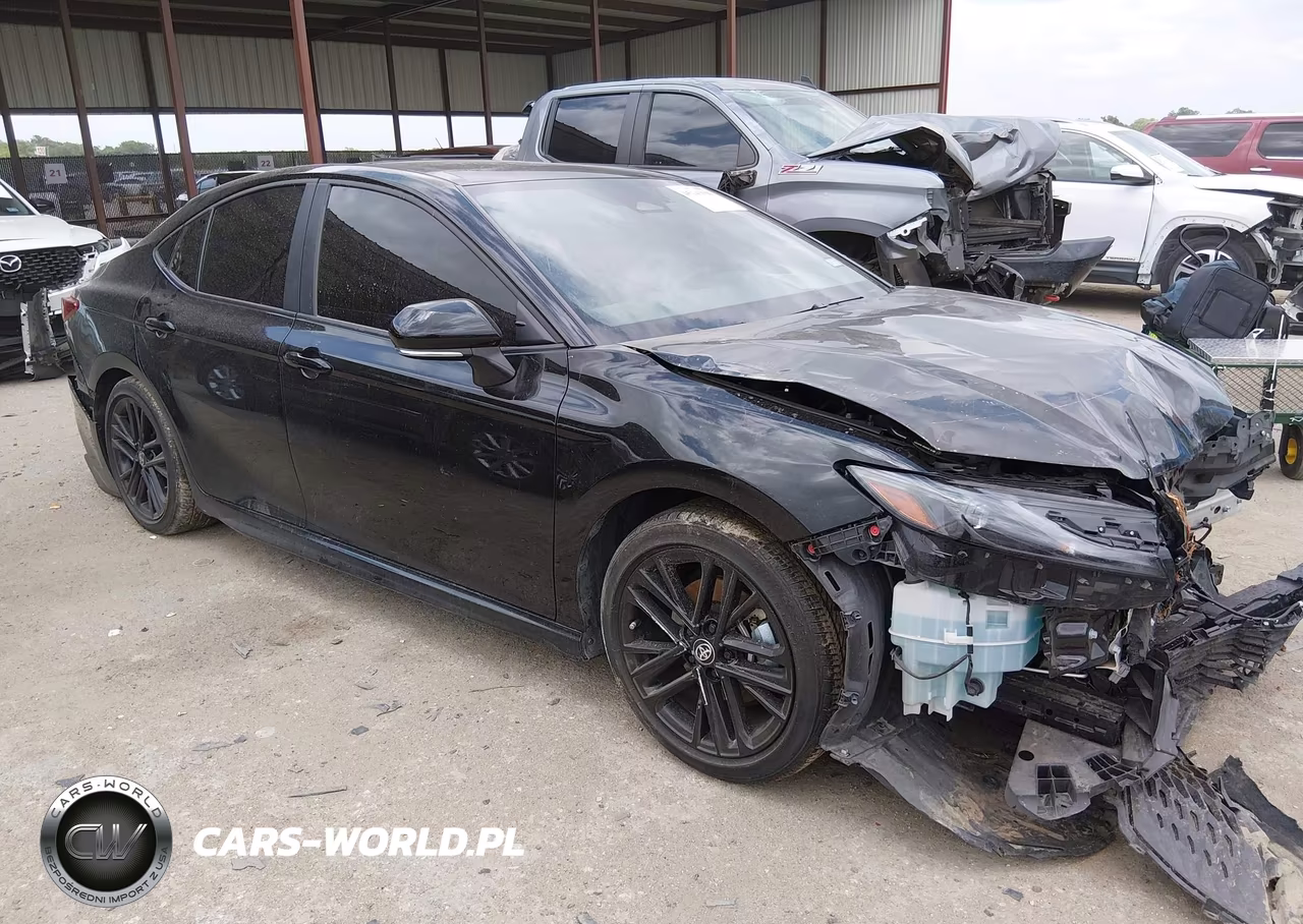 2025 Toyota Camry Se – zdjęcie 1 z 16