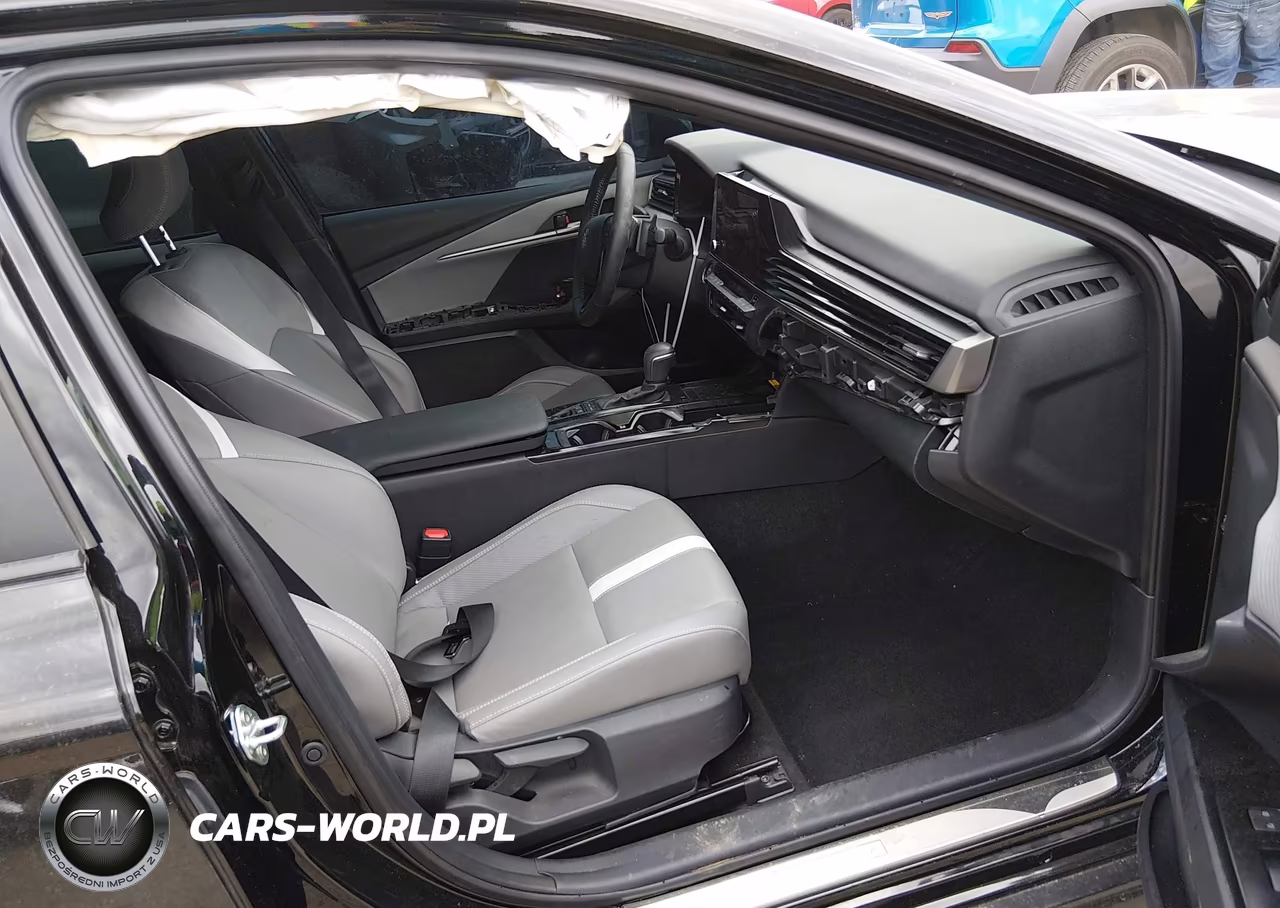 2025 Toyota Camry Se VIN:4T1DAACK3SU113692 - 5