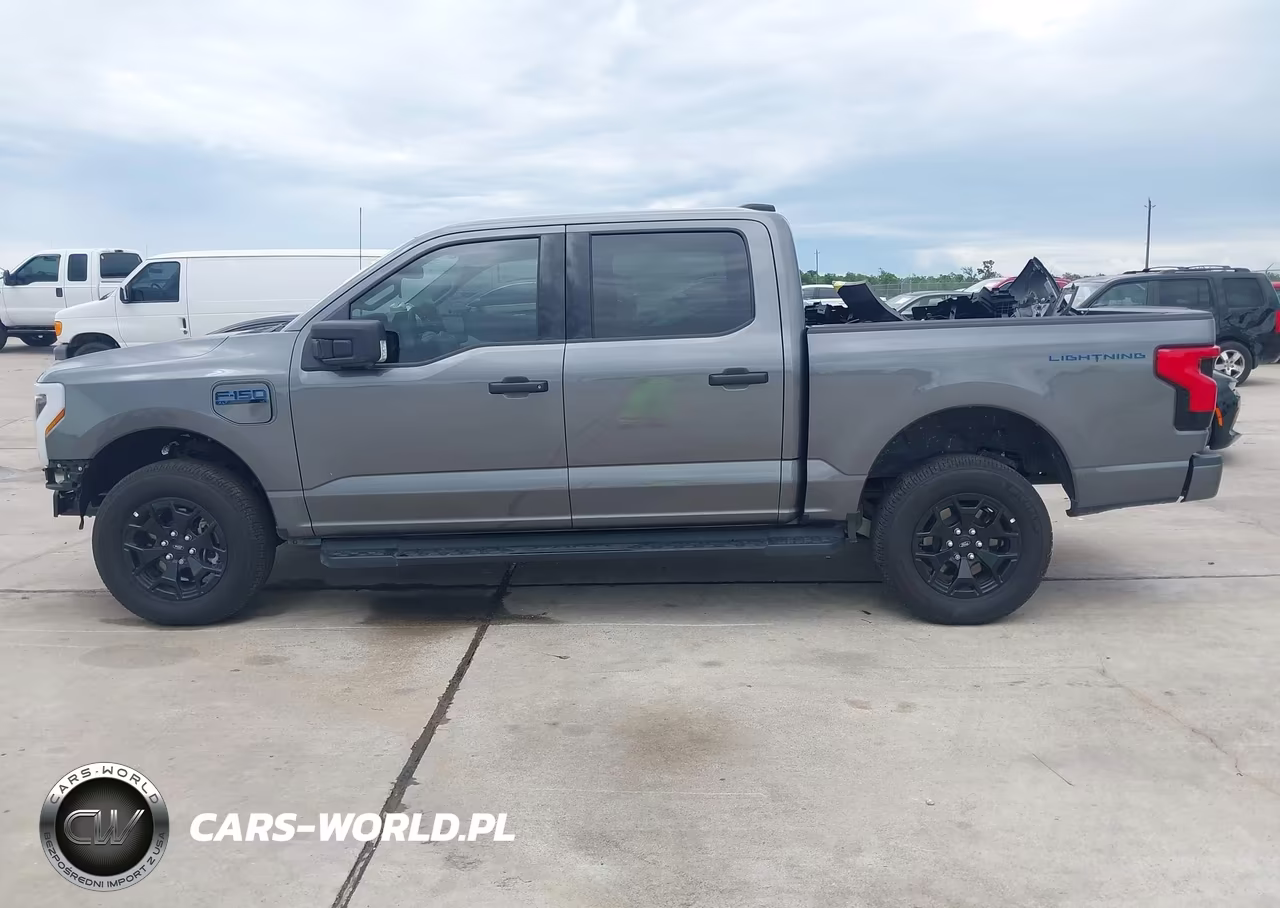 2025 Ford F-150 Lightning Xlt VIN:1FTVW3LK2SWG10162 - 14