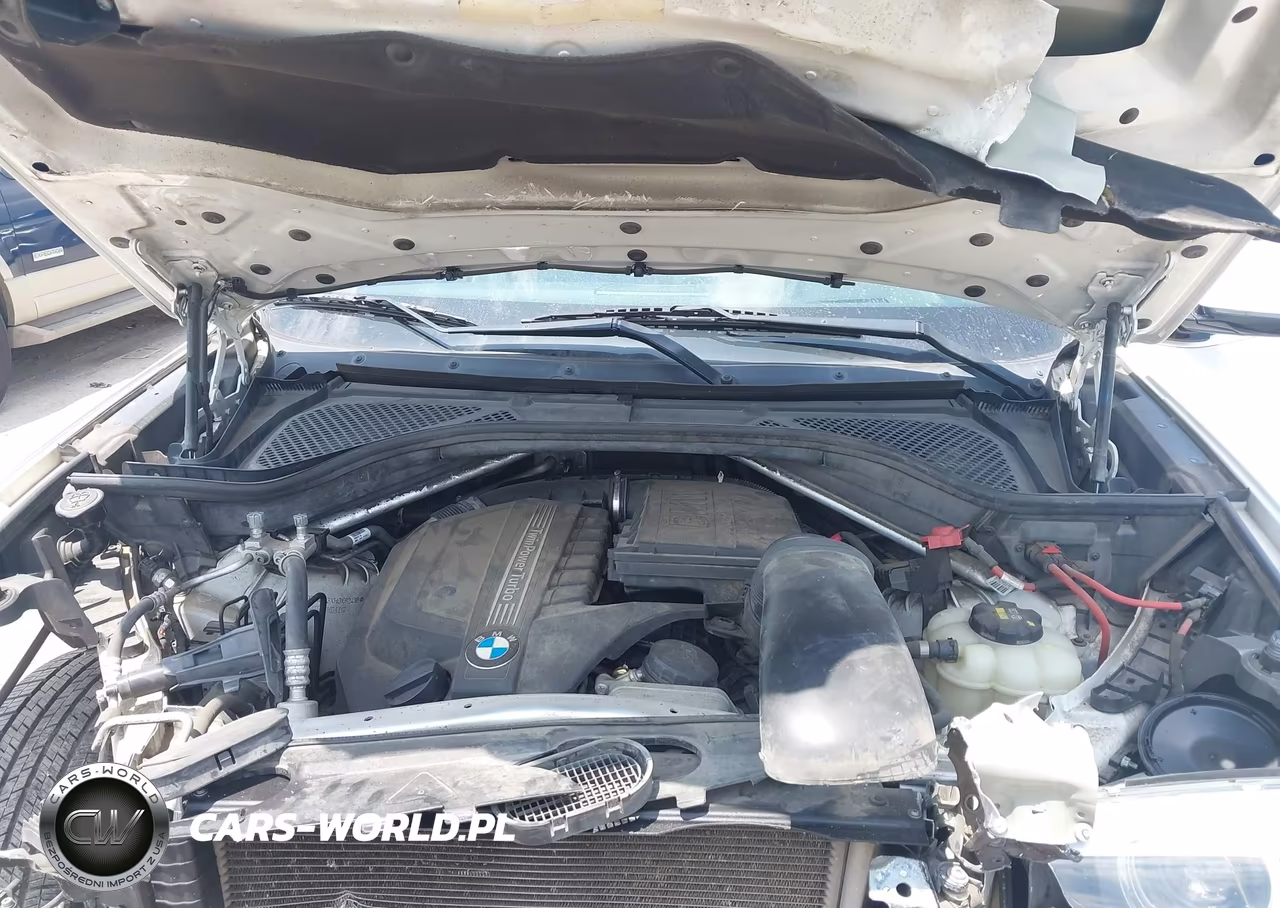 2017 BMW X5 xDrive35I VIN:5UXKR0C3XH0X82418 - 10