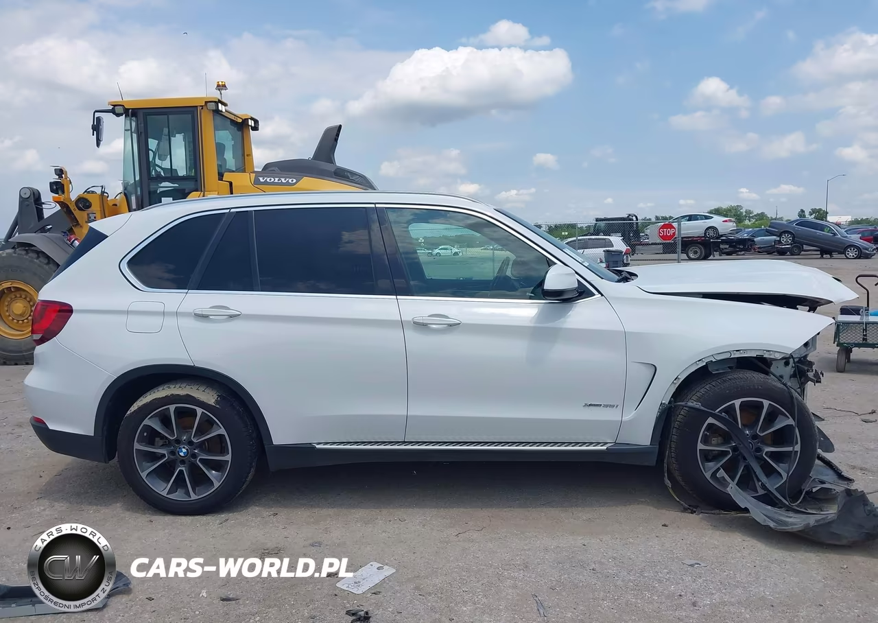 2017 BMW X5 xDrive35I VIN:5UXKR0C3XH0X82418 - 12