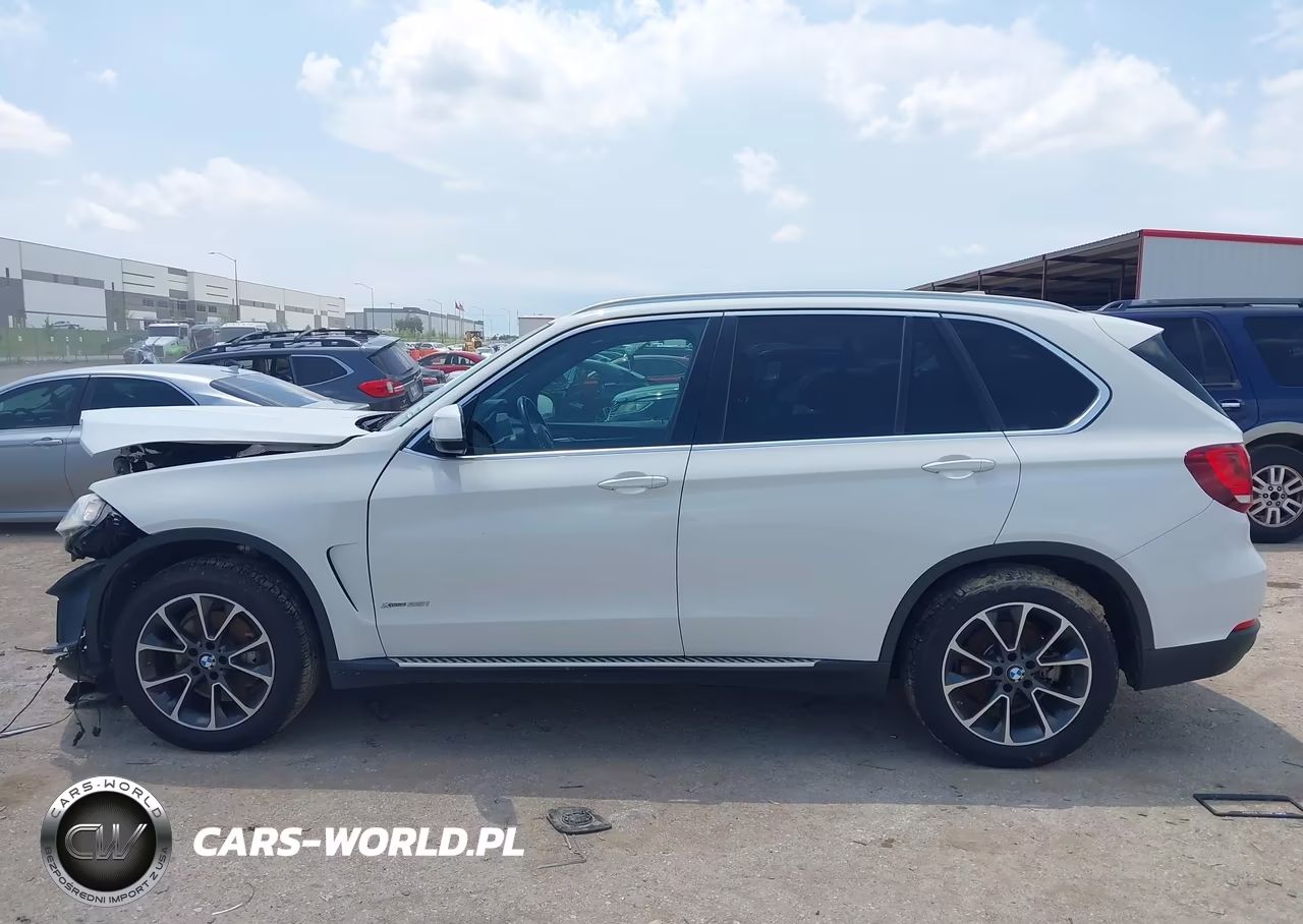 2017 BMW X5 xDrive35I VIN:5UXKR0C3XH0X82418 - 13