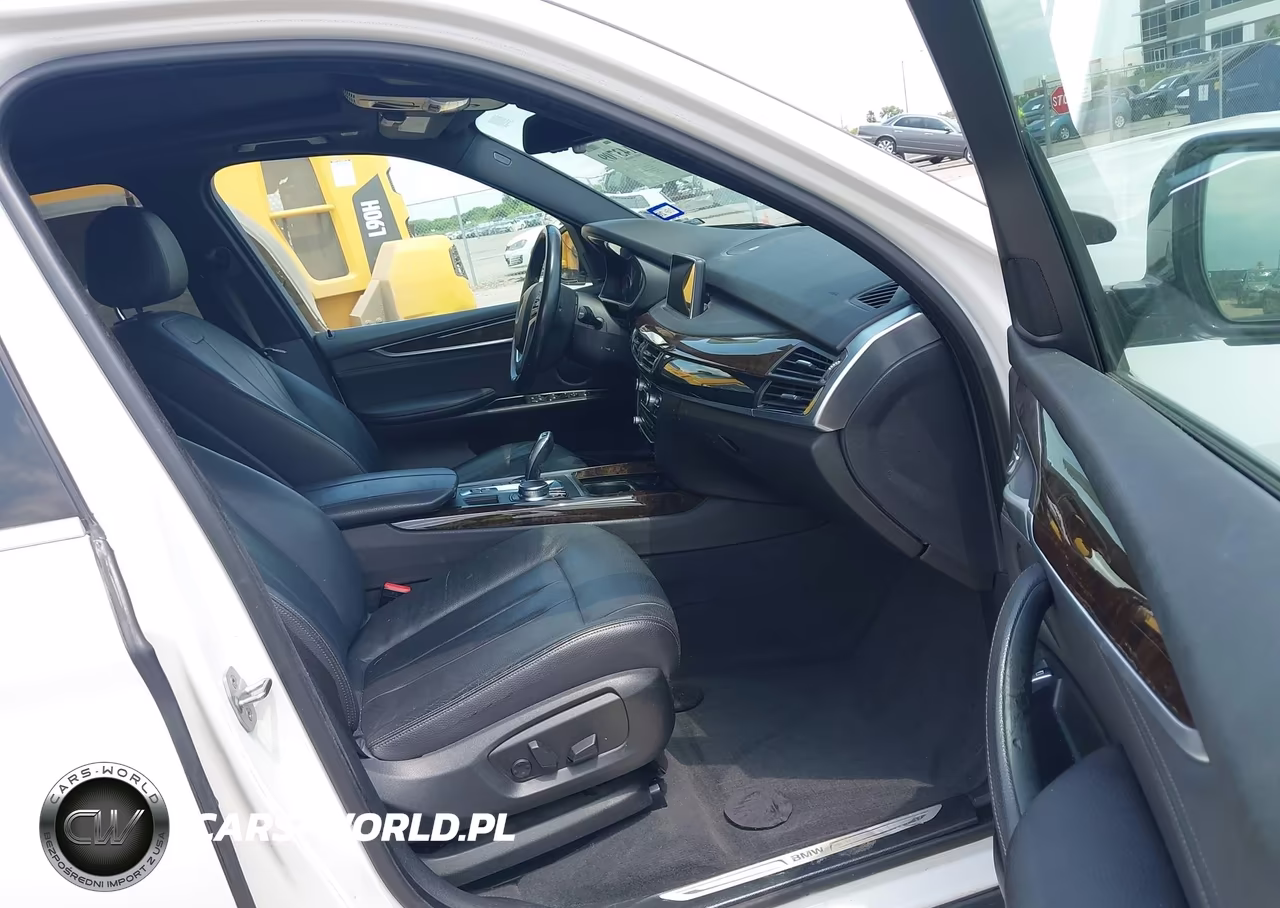 2017 BMW X5 xDrive35I VIN:5UXKR0C3XH0X82418 - 5