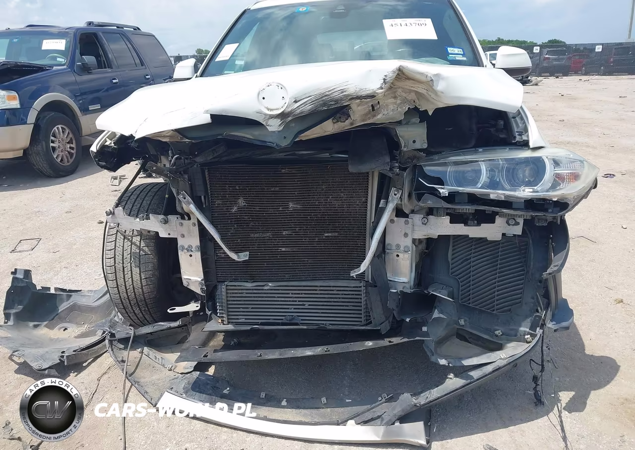 2017 BMW X5 xDrive35I VIN:5UXKR0C3XH0X82418 - 6