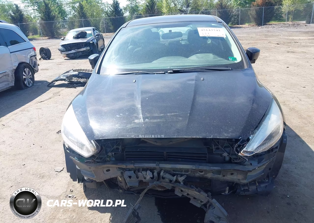 2015 Ford Focus Se VIN:1FADP3F24FL382408 - 6