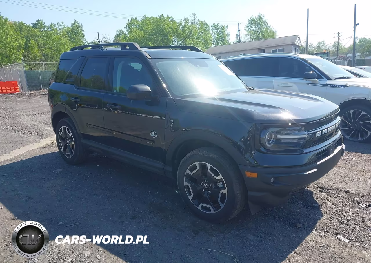 2023 Ford Bronco Sport Outer Banks – zdjęcie 1 z 18