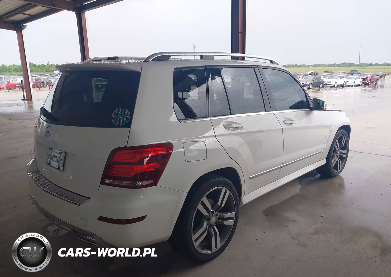 2015 Mercedes-Benz Glk 350 VIN:WDCGG5HB8FG394614 - 4