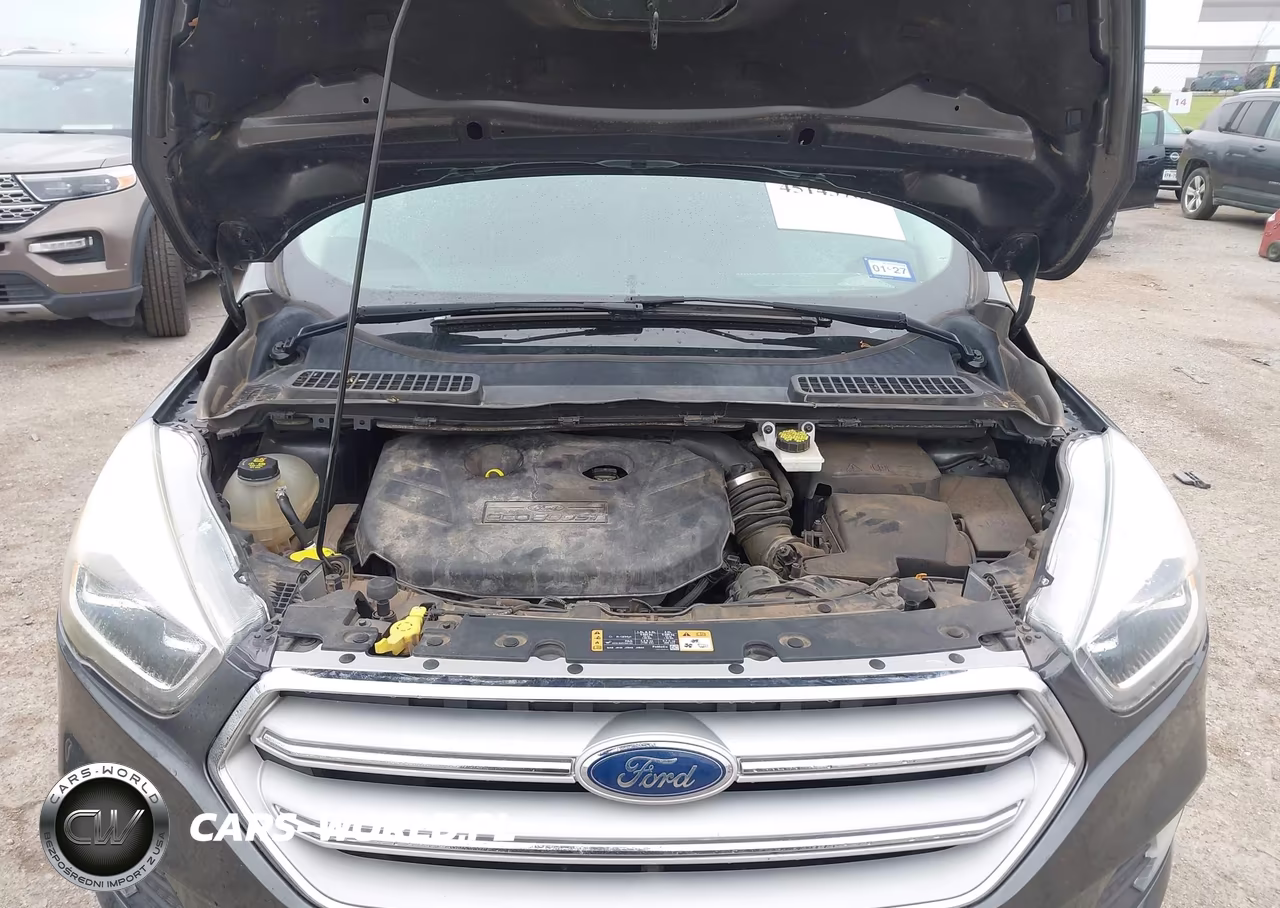 2018 Ford Escape Titanium VIN:1FMCU9J94JUA30028 - 10