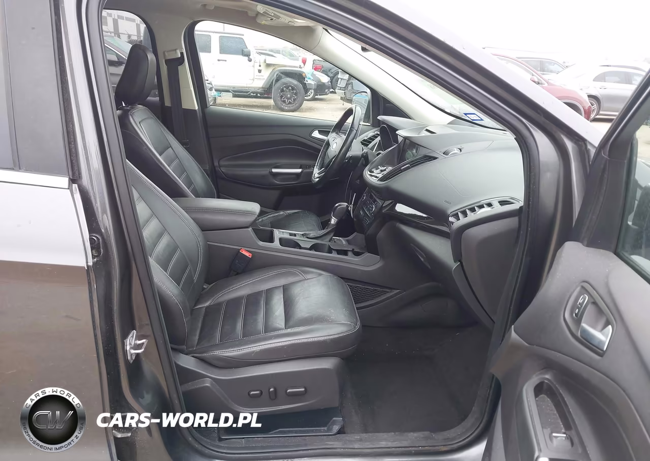 2018 Ford Escape Titanium VIN:1FMCU9J94JUA30028 - 5