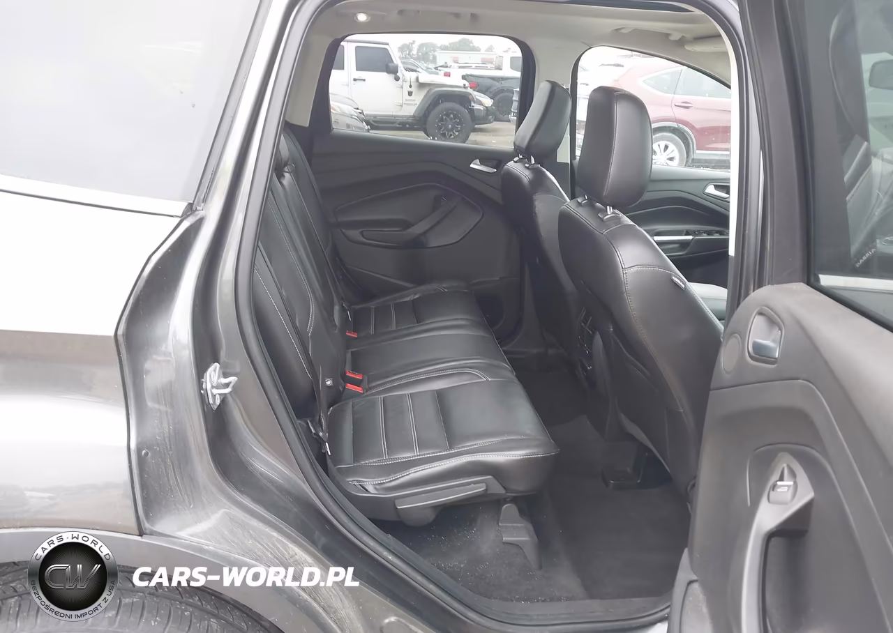2018 Ford Escape Titanium VIN:1FMCU9J94JUA30028 - 8