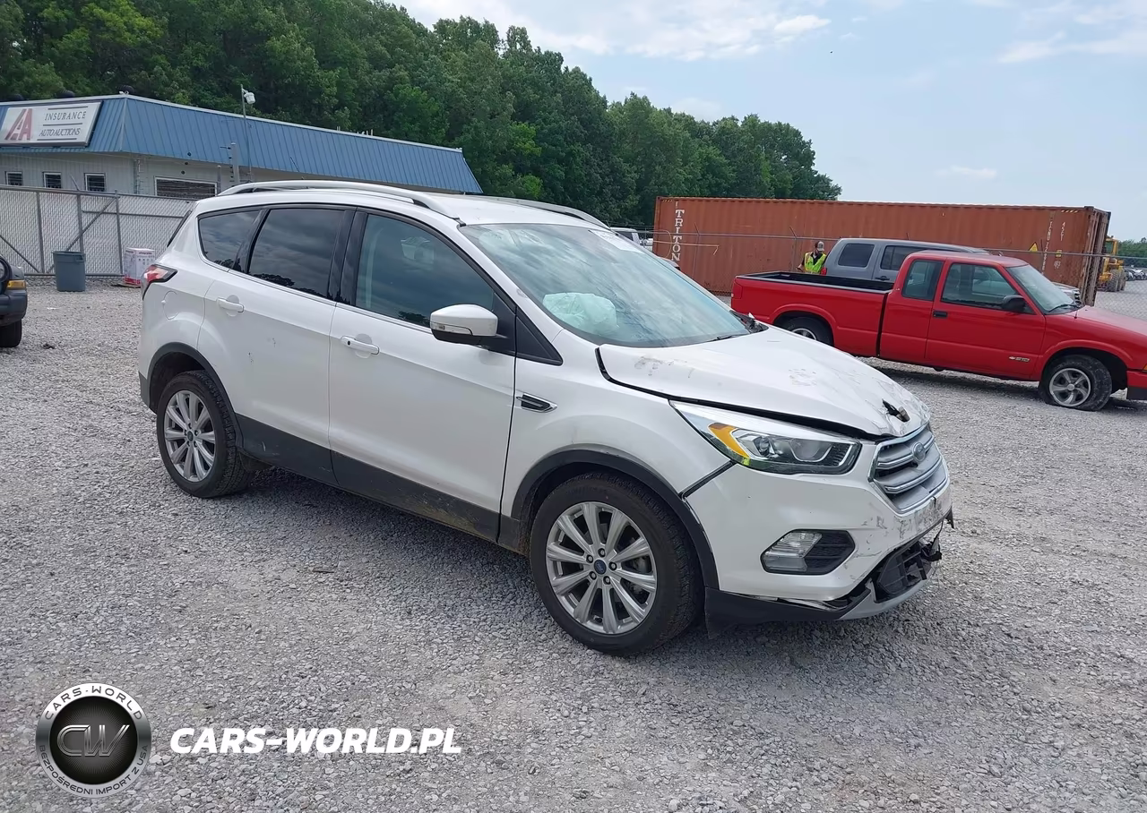 2017 Ford Escape Titanium – zdjęcie 1 z 16
