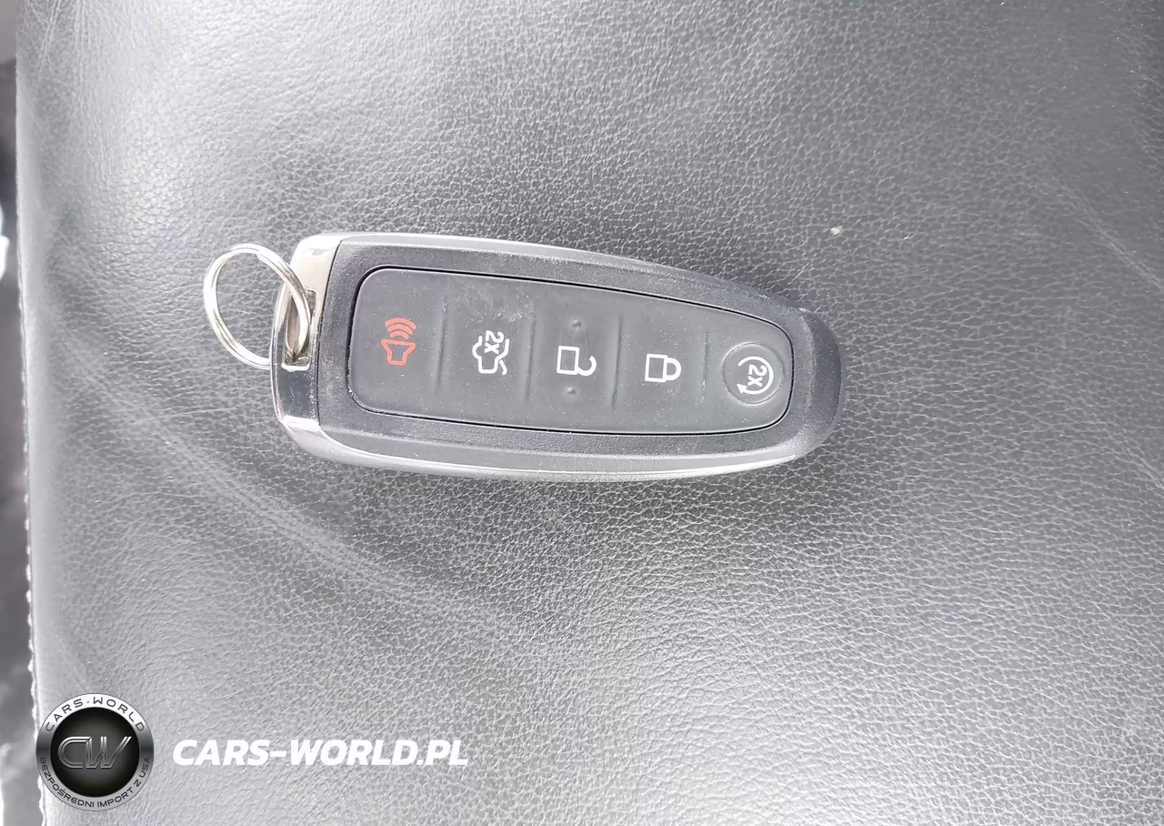 2017 Ford Escape Titanium VIN:1FMCU0JD9HUC22085 - 11