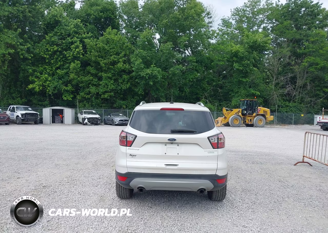 2017 Ford Escape Titanium VIN:1FMCU0JD9HUC22085 - 16