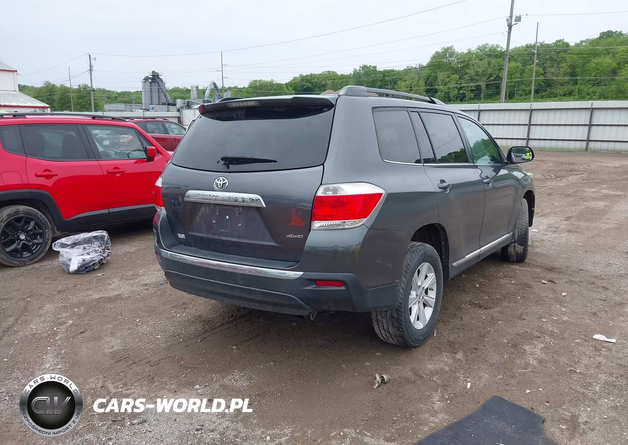 2013 Toyota Highlander Se V6 VIN:5TDBK3EH4DS279202 - 4