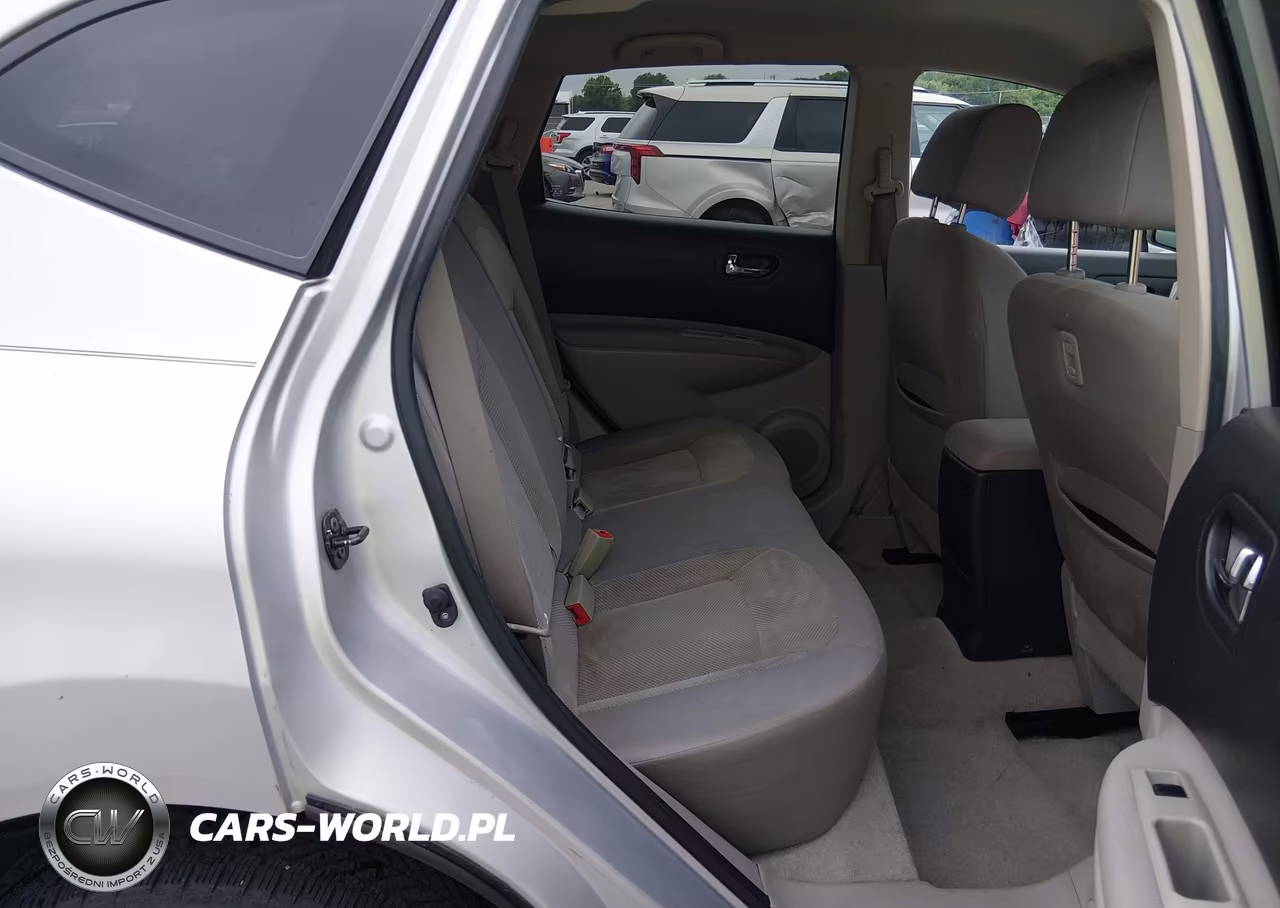2015 Nissan Rogue Select S VIN:JN8AS5MVXFW256402 - 8