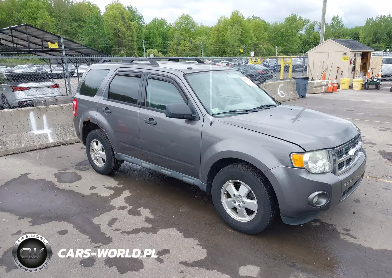 Główne zdjęcie 2011 Ford Escape Xlt