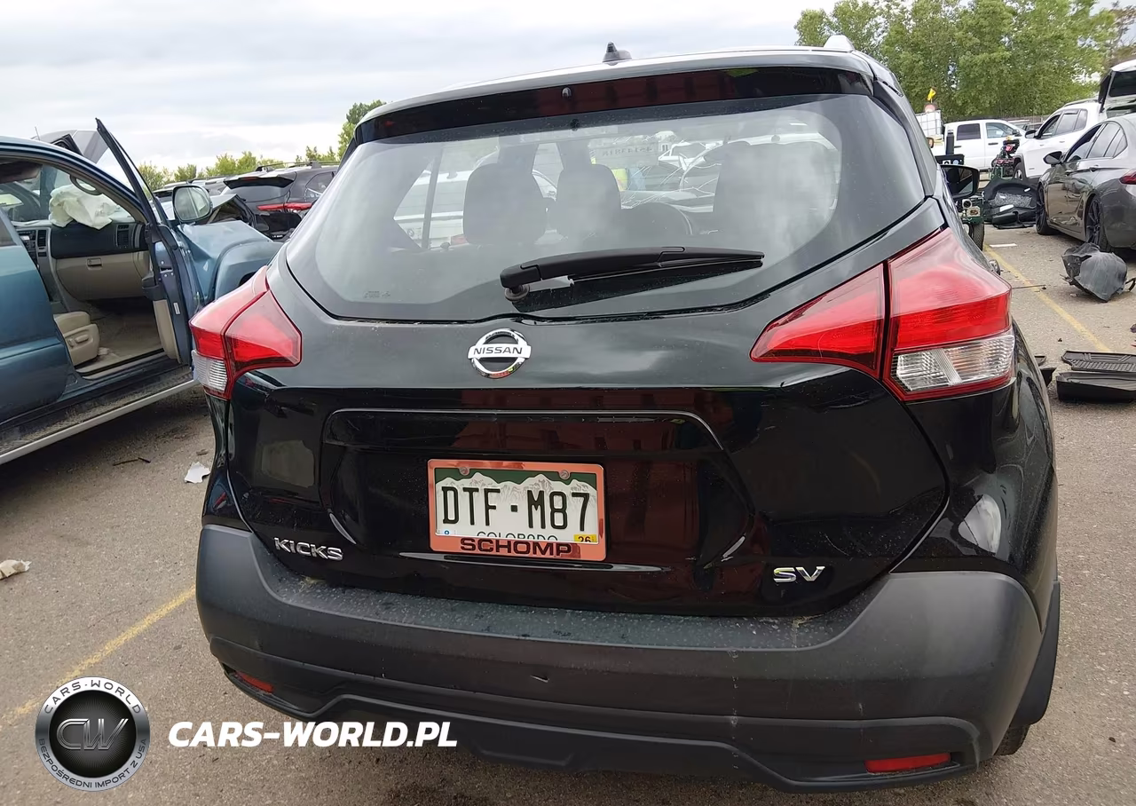 2019 Nissan Kicks Sv VIN:3N1CP5CU2KL491894 - 17