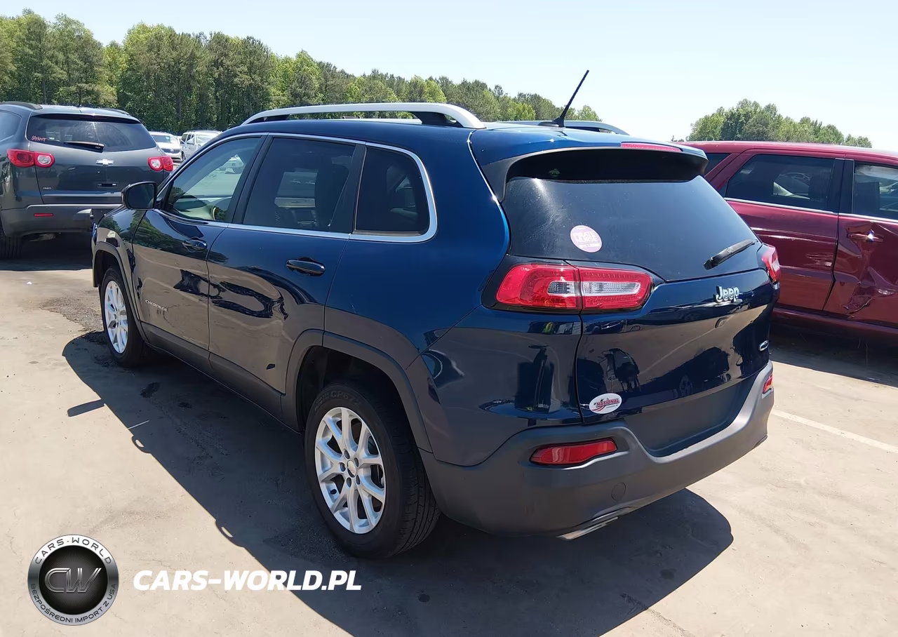 2018 Jeep Cherokee Latitude Fwd VIN:1C4PJLCX2JD553314 - 3