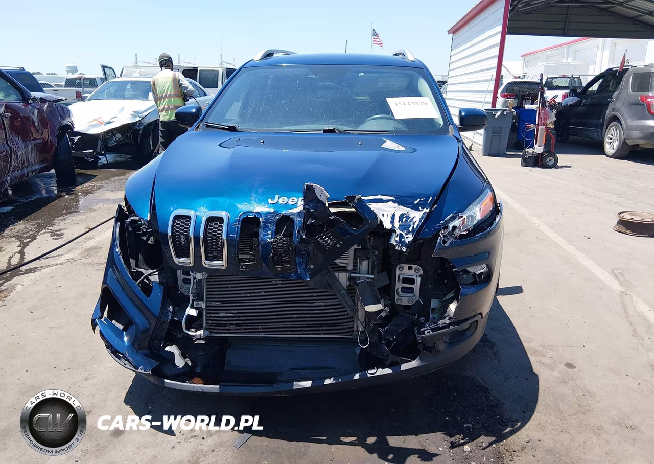 2018 Jeep Cherokee Latitude Fwd VIN:1C4PJLCX2JD553314 - 6
