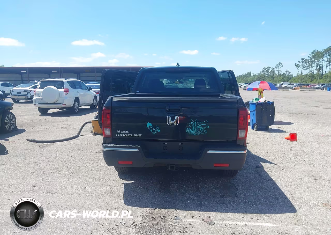 2017 Honda Ridgeline Sport VIN:5FPYK2F13HB004427 - 16
